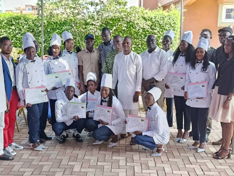 Hôtellerie et restauration à Parakou :Métropole Ecole libère 11 étudiants pour le marché de l’emploi